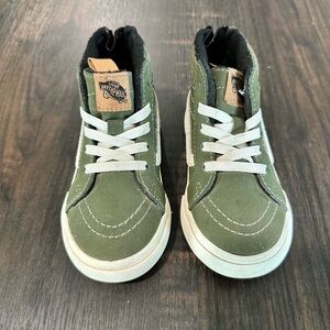 High top vans, size 7